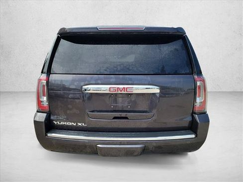 Used 2018 GMC Yukon XL Denali w/ Open Road Package RWD image 6