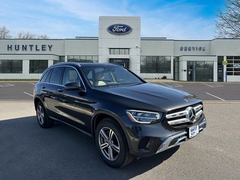Used 2021 Mercedes-Benz GLC 300 4MATIC w/ Driver Assistance Package image 4