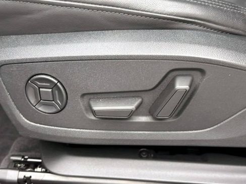 Certified 2023 Audi Q3 2.0T Premium w/ Convenience Package AWD/4WD image 21