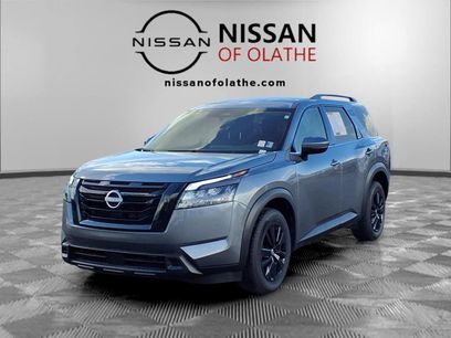 Used 2025 Nissan Pathfinder SV