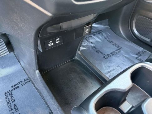 Used 2025 Honda Odyssey EX-L image 38