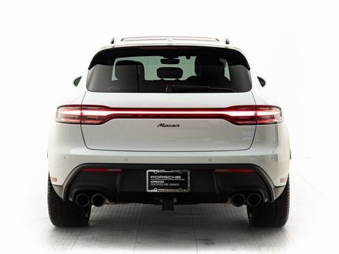Certified 2025 Porsche Macan image 35