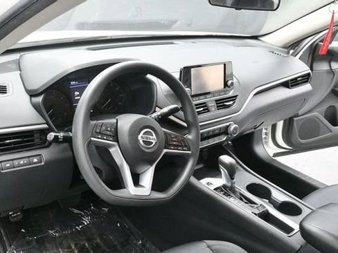 Used 2021 Nissan Altima 2.5 S FWD image 19