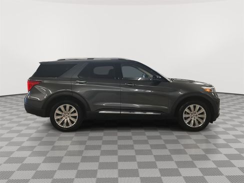 Used 2020 Ford Explorer Limited image 31