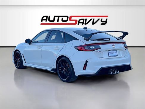 Used 2024 Honda Civic Type R image 5