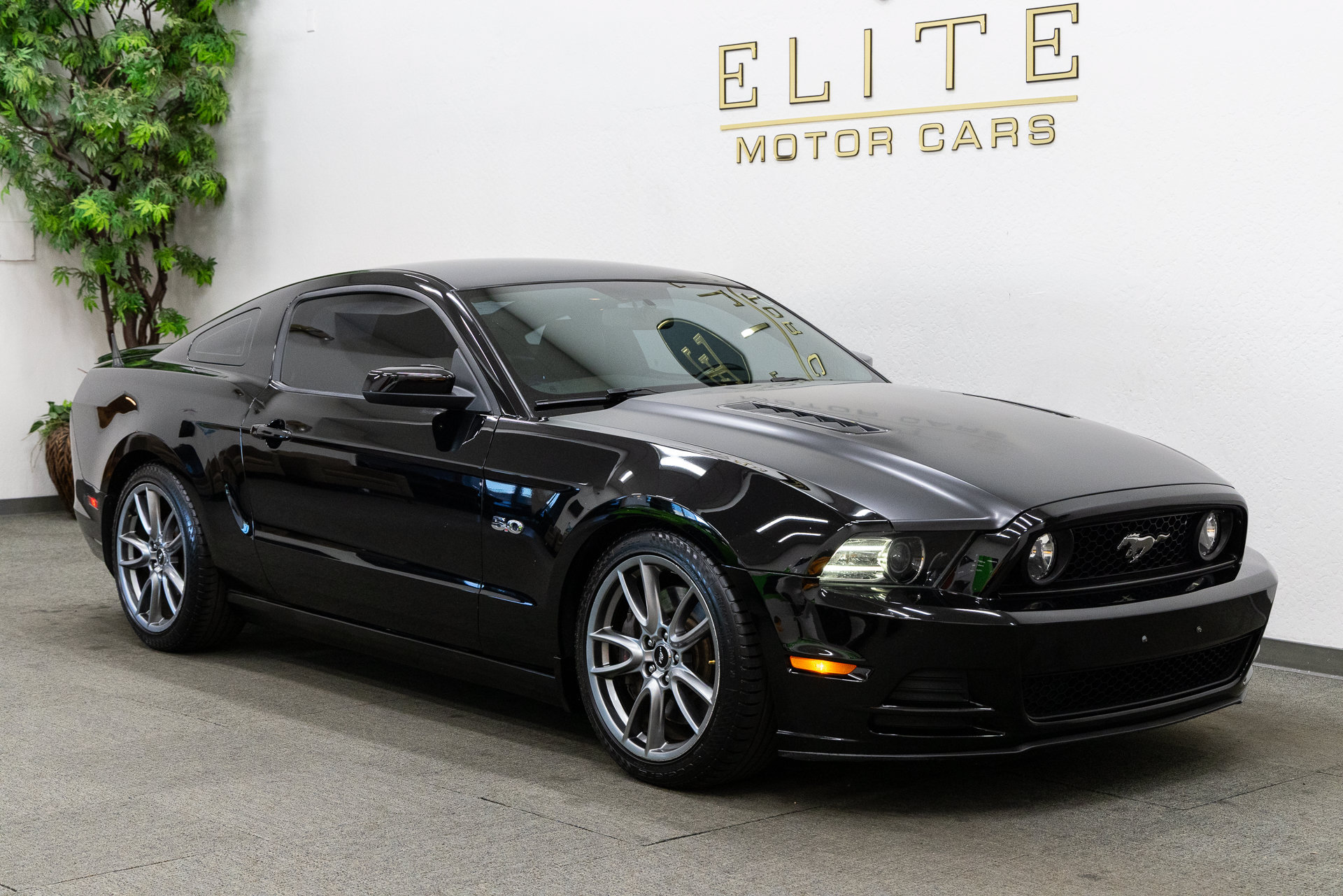 Used 2014 Ford Mustang GT Premium w/ Brembo Brake Package RWD image 9