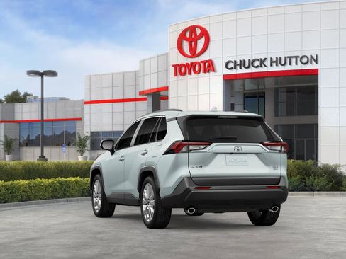 Used 2025 Toyota RAV4 XLE Premium AWD/4WD image 36