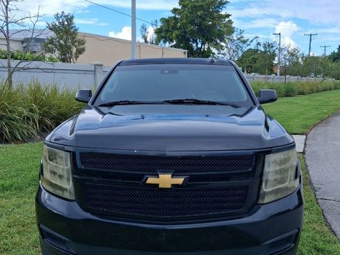 Used 2015 Chevrolet Suburban LT AWD/4WD image 3