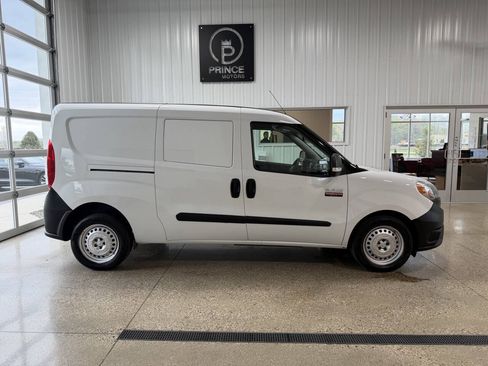 Used 2021 RAM ProMaster City Tradesman FWD image 5