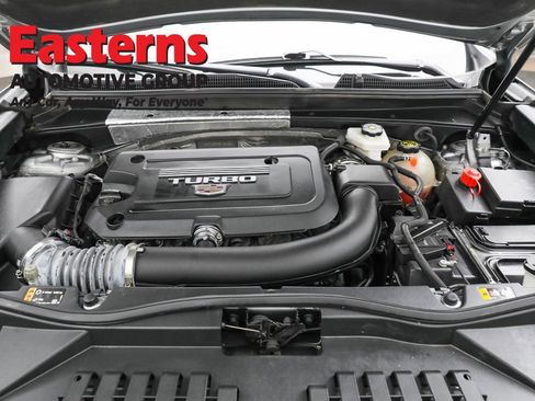 Used 2024 Cadillac XT4 Premium Luxury image 7