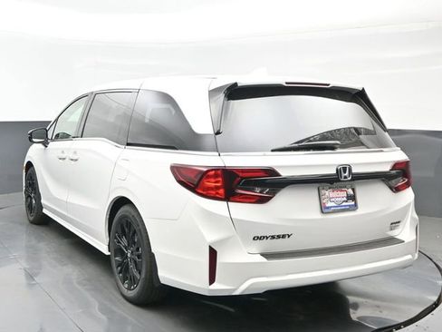 New 2026 Honda Odyssey Sport-L image 4