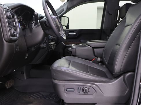 Used 2022 Chevrolet Silverado 2500 LT w/ All Star Edition image 7