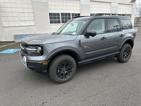 New 2026 Ford Bronco Sport Badlands w/ Sasquatch Badlands Package AWD/4WD image 2