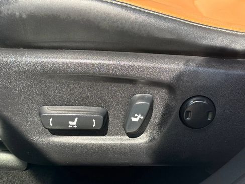 Used 2017 Lexus CT 200h w/ Accessory Package 2 FWD image 16