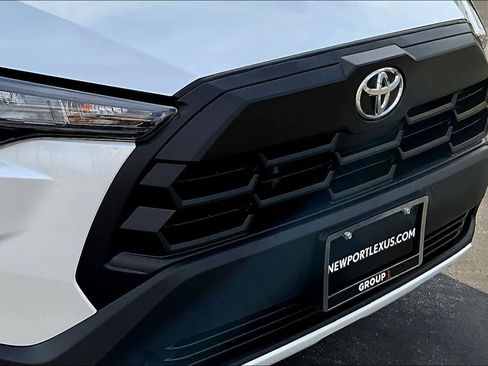 Used 2026 Toyota Corolla Cross L image 28