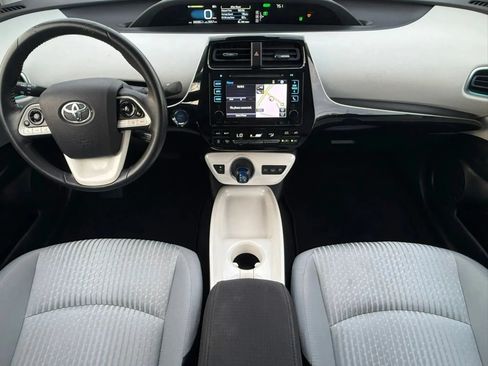 Used 2017 Toyota Prius Prime Advanced FWD image 45
