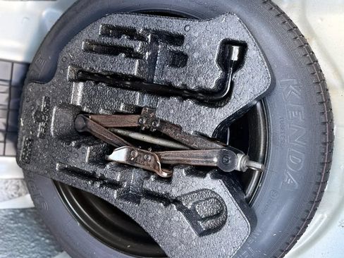 Used 2013 Honda Civic LX image 36