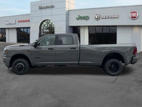 New 2026 RAM 3500 Big Horn AWD/4WD image 4