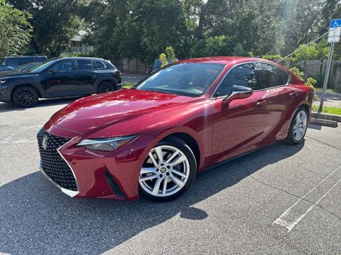 Used 2022 Lexus IS 300 image 2