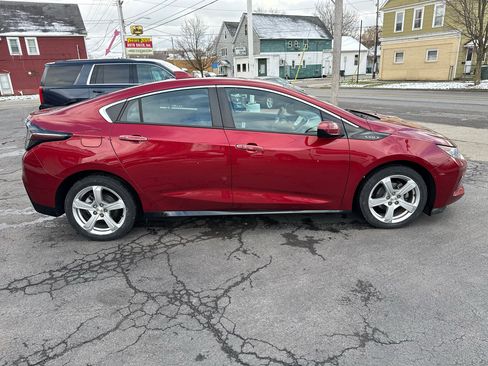 Used 2018 Chevrolet Volt LT image 4