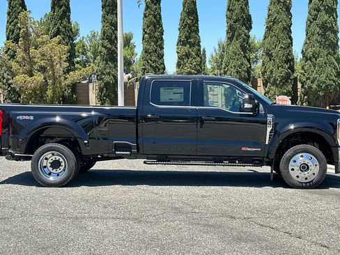 New 2026 Ford F450 Lariat w/ Lariat Premium Package AWD/4WD image 3
