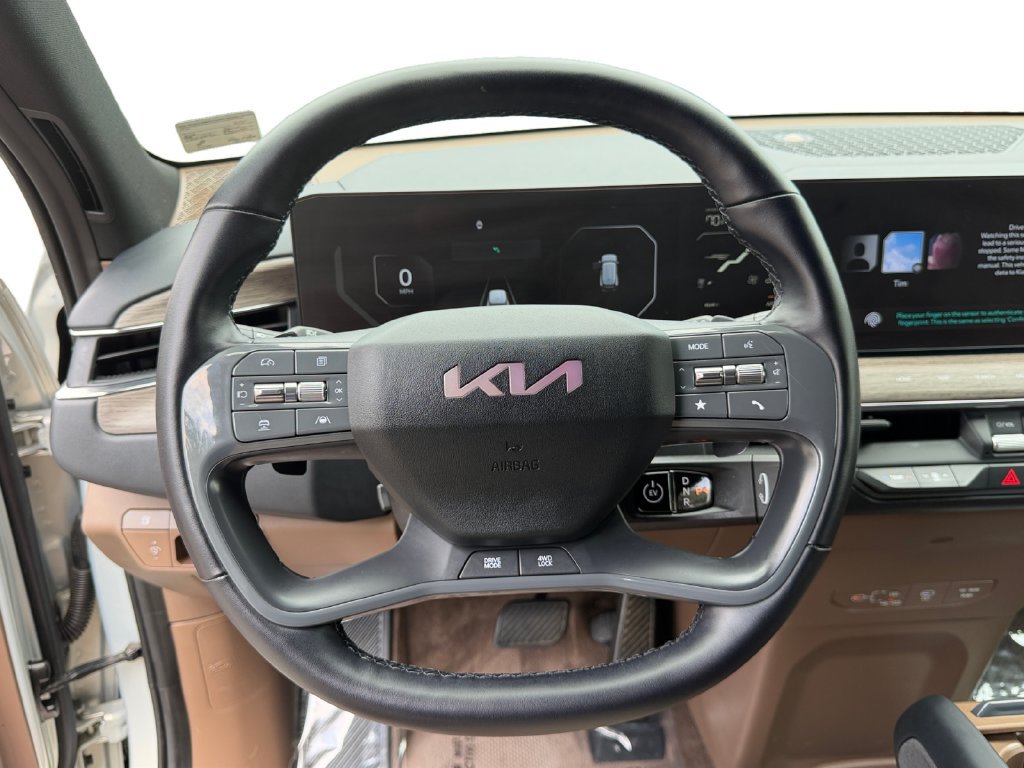 Certified 2024 Kia EV9 Land AWD/4WD image 18