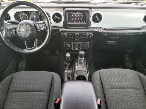 Used 2021 Jeep Wrangler Unlimited Sport AWD/4WD image 13