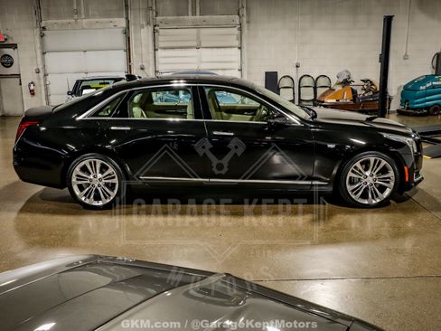 Used 2018 Cadillac CT6 Platinum AWD/4WD image 10