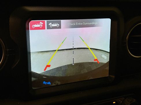 Used 2023 Jeep Wrangler Unlimited Sahara AWD/4WD image 23