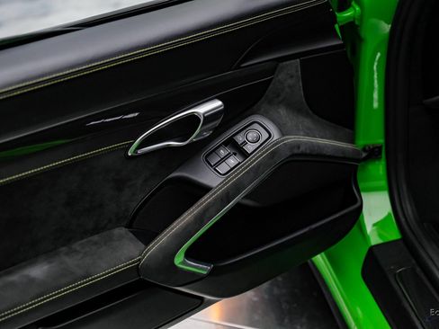 Used 2018 Porsche 911 GT3 RWD image 74