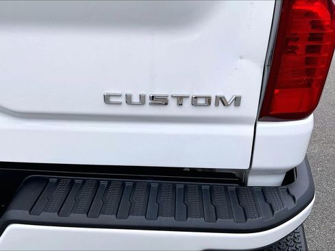 Used 2023 Chevrolet Silverado 2500 Custom w/ Custom Value Package AWD/4WD image 8