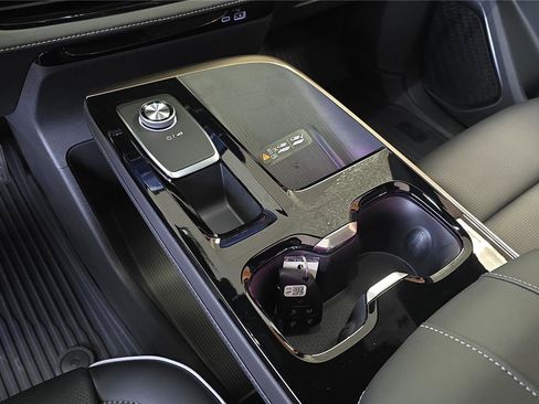 New 2026 Buick Enclave Avenir w/ Super Cruise Package image 24