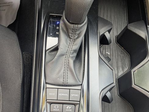 Certified 2025 Toyota Camry LE FWD image 21