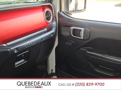 Used 2019 Jeep Wrangler Unlimited Rubicon AWD/4WD image 26