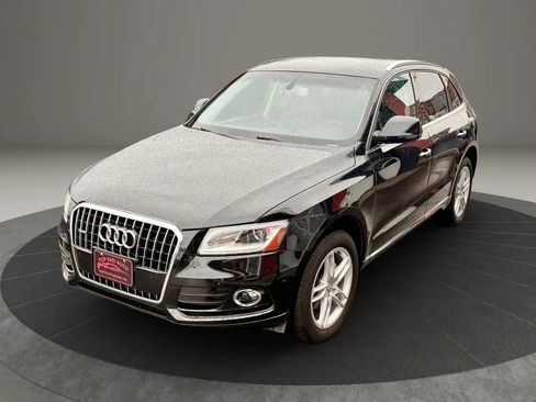 Used 2017 Audi Q5 2.0T Premium image 1