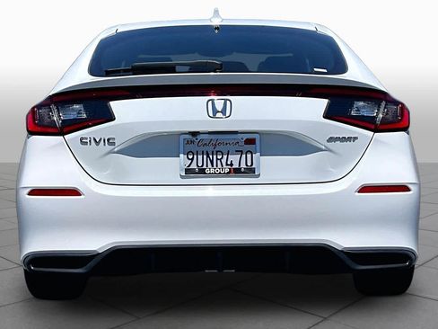 Used 2025 Honda Civic Sport image 4