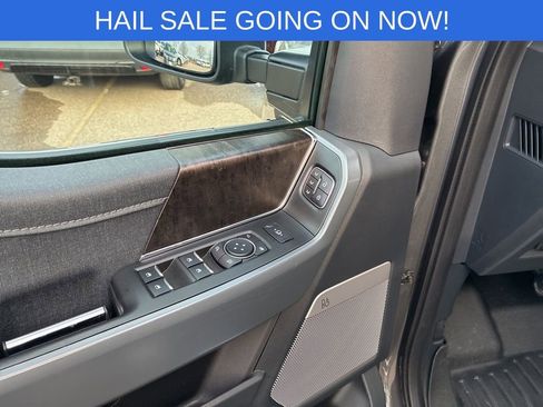 Used 2023 Ford F150 Lariat w/ Trailer Tow Package image 15