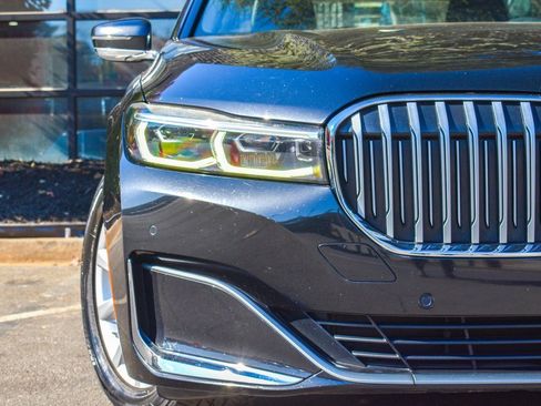 Used 2020 BMW 740i w/ Cold Weather Package image 5