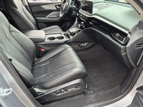 Used 2025 Acura MDX SH-AWD w/ Technology Package image 36