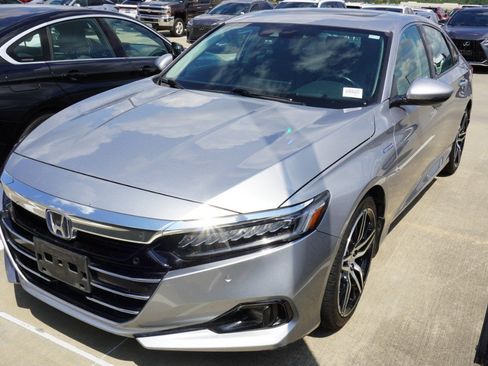 Used 2021 Honda Accord Touring image 1
