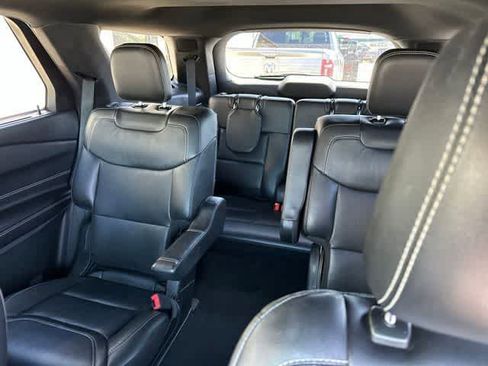 Used 2022 Ford Explorer ST w/ Equipment Group 401A AWD/4WD image 5