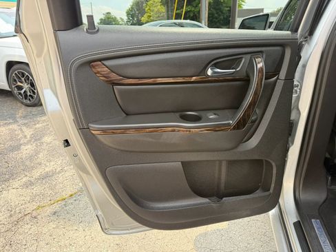 Used 2015 GMC Acadia Denali AWD/4WD image 11