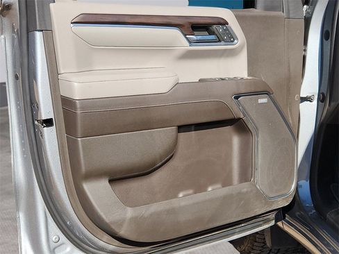 Used 2023 GMC Sierra 1500 SLT image 14