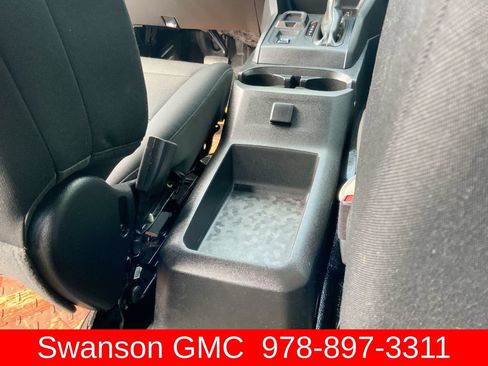 Certified 2023 Chevrolet Colorado W/T RWD image 29