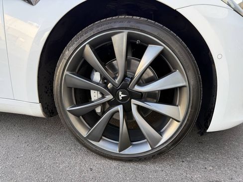 Used 2018 Tesla Model 3 Long Range RWD image 28