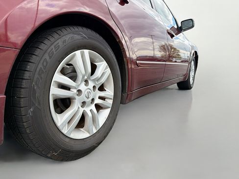 Used 2012 Nissan Altima 2.5 SL w/ 2.5SL Pkg FWD image 13