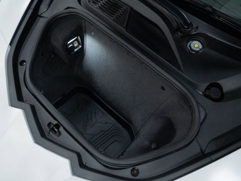 Used 2023 Chevrolet Corvette Z06 w/ Z07 Performance Package RWD image 64