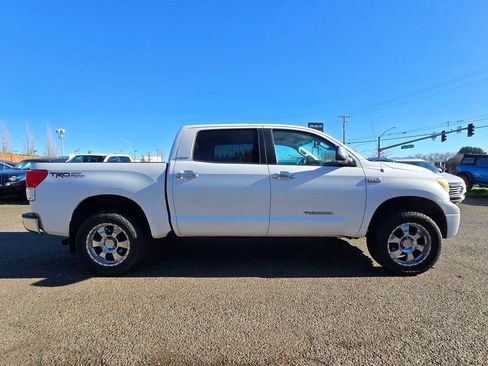 Used 2010 Toyota Tundra Limited image 2