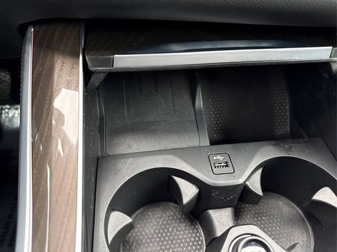 Used 2022 BMW X5 xDrive40i w/ Climate Comfort Package image 44