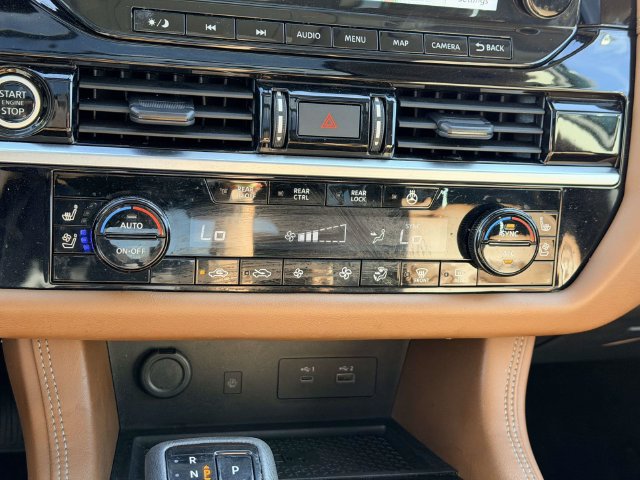 Used 2023 Nissan Pathfinder Platinum AWD/4WD image 22
